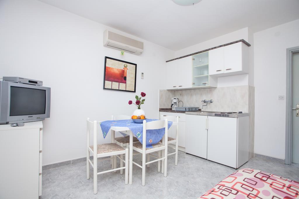 Apartments Prenc Pisuko Rovinj Oda fotoğraf